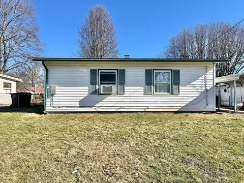 Exterior - 416 Stella Ave, Circleville, OH 43113 photo 3 of 9