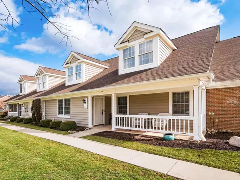 6623 Henschen Cir, Westerville, OH 43082