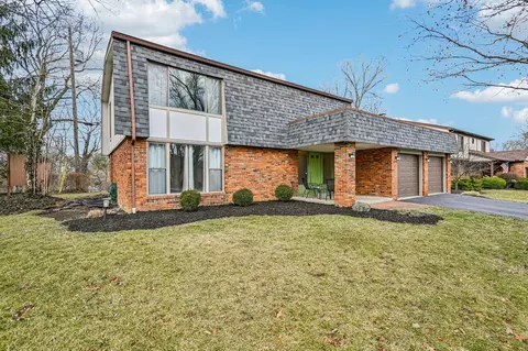 1252 Brookridge Dr, Columbus, OH 43235