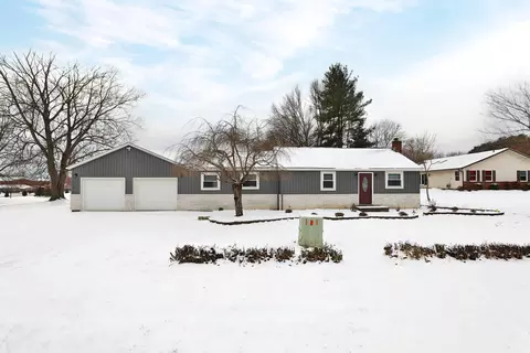 7380 Lewis Center Rd, Westerville, OH 43082