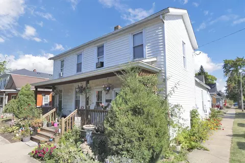 18 W Center St, London, OH 43140