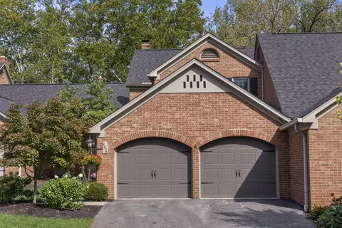 1224 Kenbrook Hills Dr #25, Columbus, OH 43220