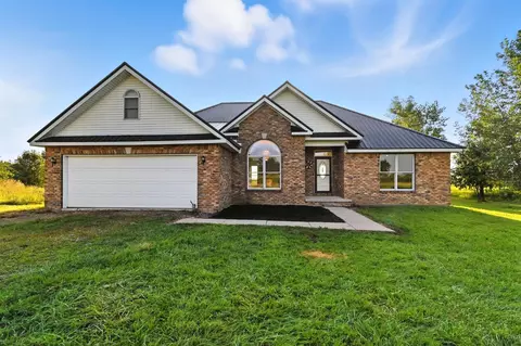 3096 Decliff Rd N, New Bloomington, OH 43341