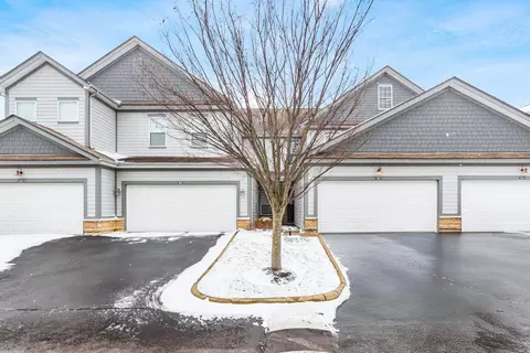 590 Redwood Ln, Lewis Center, OH 43035