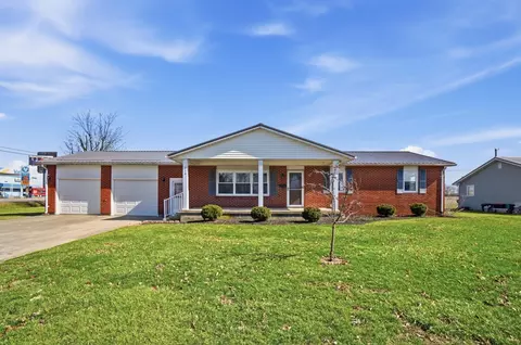 926 Old Chillicothe Rd SE, Washington Court House, OH 43160