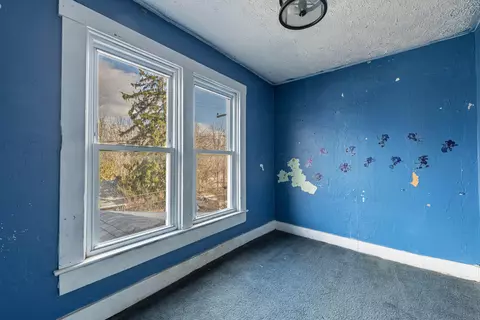 Bedroom - 3319 Wendover St, Springfield, OH 45506 photo 8 of 9