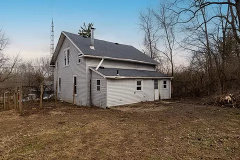 Exterior - 3319 Wendover St, Springfield, OH 45506 photo 4 of 5