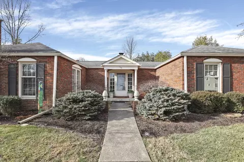 129 S Mulberry St, Granville, OH 43023