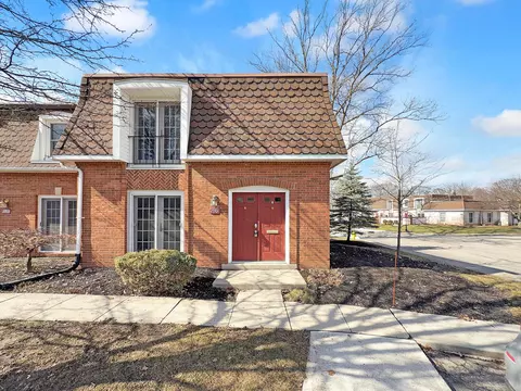 2861 Chateau Cir #22, Columbus, OH 43221