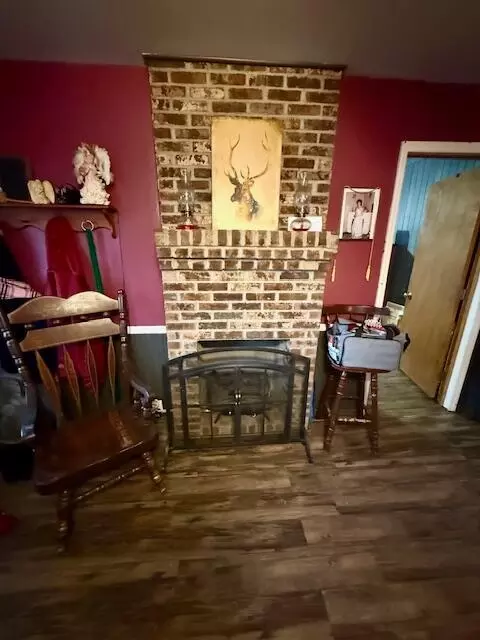 20 Maple St, Glouster, OH 45732