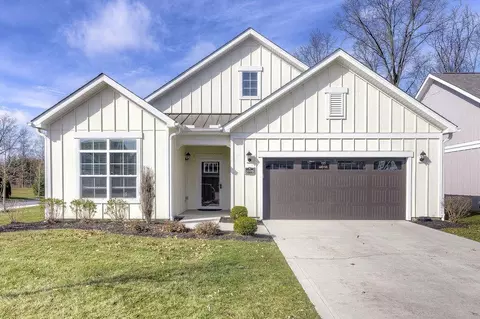 3326 Strickland Dr #1, New Albany, OH 43054
