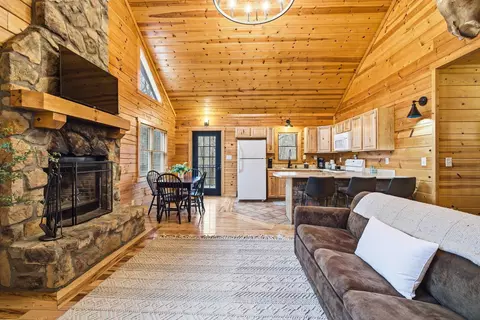 Living - 28930 Big Pine Rd, Logan, OH 43138 photo 6 of 12