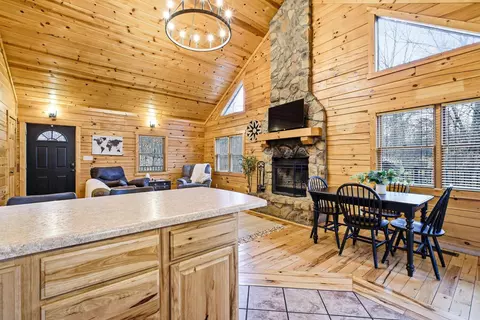Dining - 28930 Big Pine Rd, Logan, OH 43138 photo 2 of 5