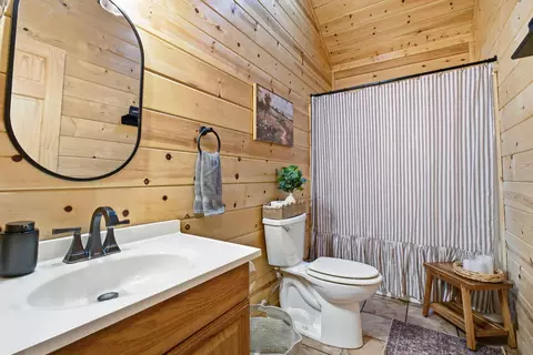 Bath - 28930 Big Pine Rd, Logan, OH 43138 photo 1 of 2