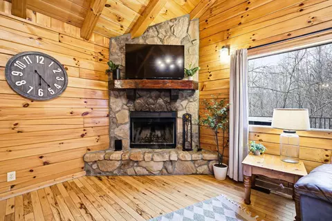 Living - 28930 Big Pine Rd, Logan, OH 43138 photo 12 of 12