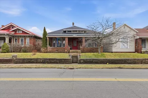 627 Columbus Ave, Washington Court House, OH 43160