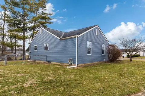 586 Mowrer Rd, Circleville, OH 43113 photo 5