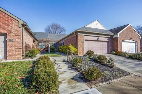 2158 Sandston Rd, Columbus, OH 43220