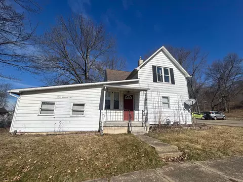 301 Locust St, Mount Vernon, OH 43050