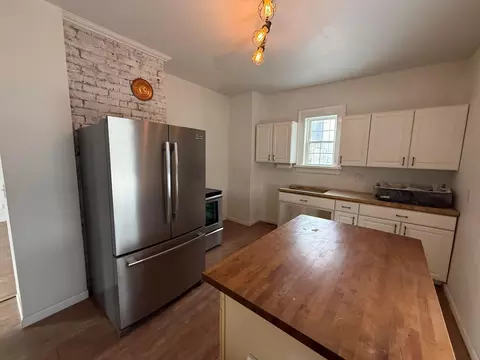 Kitchen - 515 E Chestnut St, Lancaster, OH 43130 photo 1 of 2