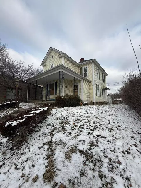 Exterior - 515 E Chestnut St, Lancaster, OH 43130 photo 2 of 2