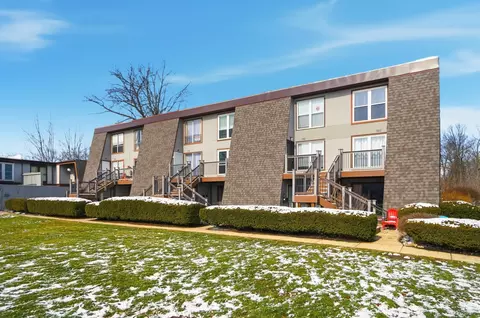 736 Worthington Forest Pl, Columbus, OH 43229