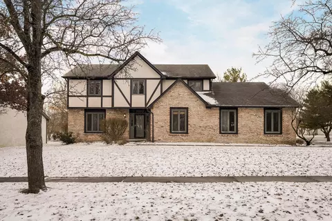 1603 Chippewa Ct, Grove City, OH 43123