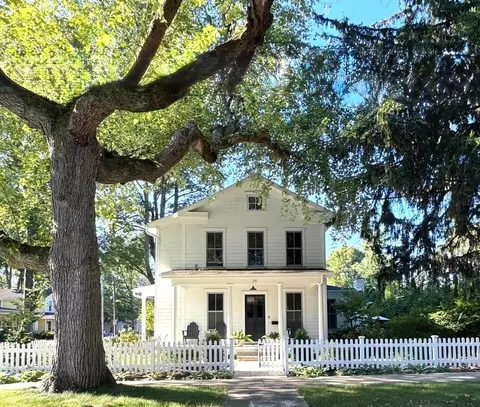 235 Elm St, Granville, OH 43023