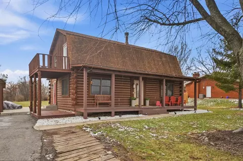 1495 Holton Rd, Grove City, OH 43123