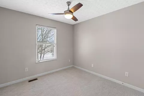 3100 Splitrock Rd, Columbus, OH 43221 photo 28