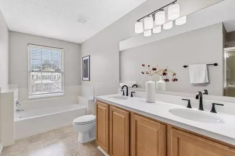3100 Splitrock Rd, Columbus, OH 43221 photo 22