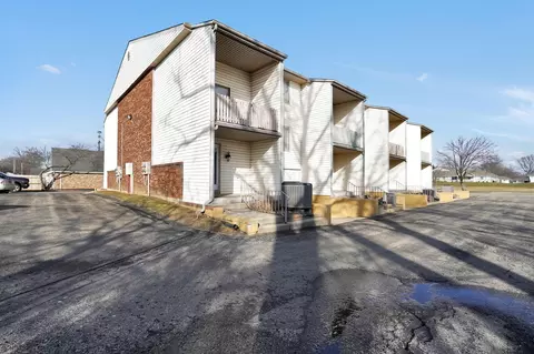Exterior - 2153 Olympic St, Springfield, OH 45503 photo 4 of 6
