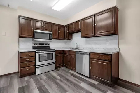 Kitchen - 2153 Olympic St, Springfield, OH 45503 photo 3 of 4