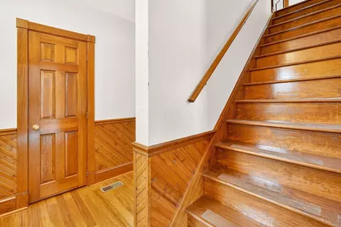 Entry Way - 152 E South St, Jackson, OH 45640 photo 1 of 3