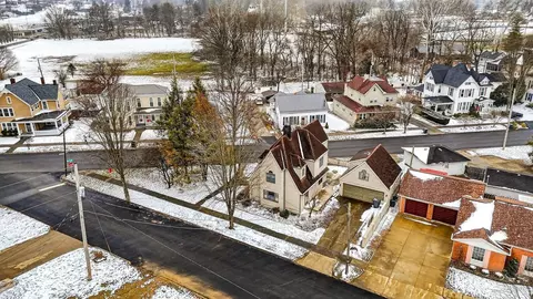 View/Area - 152 E South St, Jackson, OH 45640 photo 2 of 4