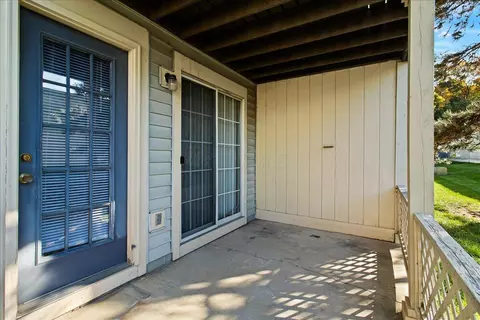 Exterior - 6418 Reflections Dr #A, Dublin, OH 43017 photo 3 of 4