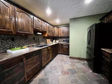 Kitchen - 1454 Erwin Rd, Jackson, OH 45640 photo 5 of 7