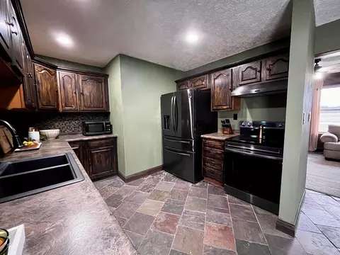 Kitchen - 1454 Erwin Rd, Jackson, OH 45640 photo 6 of 7