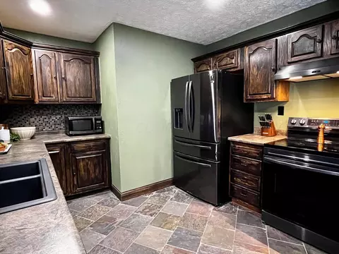 Kitchen - 1454 Erwin Rd, Jackson, OH 45640 photo 3 of 7