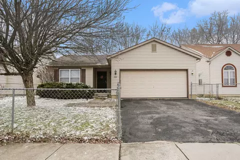 793 Crevis Ln, Columbus, OH 43228