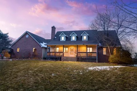 7641 Kinney Rd, Mount Vernon, OH 43050