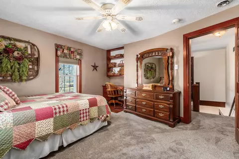 Bedroom - 1309 Main St, Dresden, OH 43821 photo 4 of 8