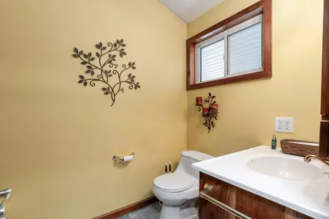 Bath - 1309 Main St, Dresden, OH 43821 photo 1 of 5