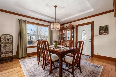 Dining - 1309 Main St, Dresden, OH 43821 photo 3 of 4