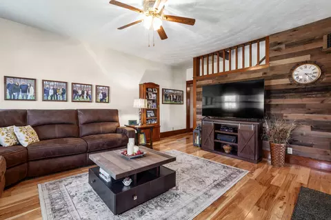 Living - 1309 Main St, Dresden, OH 43821 photo 2 of 3