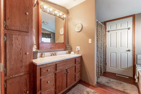 Bath - 1309 Main St, Dresden, OH 43821 photo 4 of 5