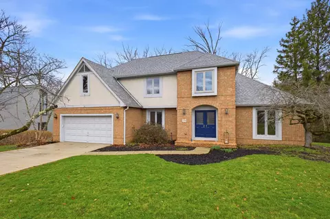 3780 Pine Ridge Dr, Lewis Center, OH 43035