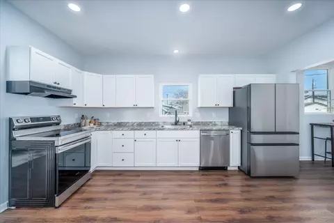 Kitchen - 446 E Franklin St, Circleville, OH 43113 photo 1 of 1