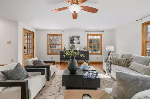 2731 E Broad St, Columbus, OH 43209 photo 10