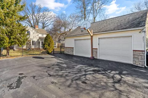 2731 E Broad St, Columbus, OH 43209 photo 65